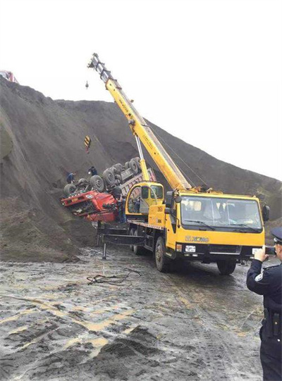 汉中上犹道路救援